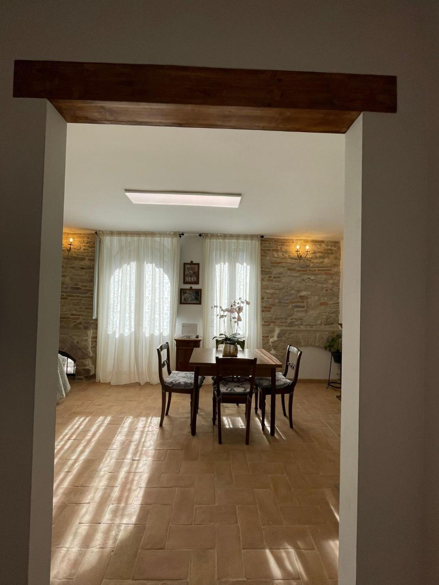 דירות גוביו Casa La Rosa מראה חיצוני תמונה